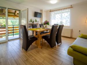 Holiday Home Haus in Sleme Skradsko mit Whirlpool und Parkplatz by Interhome