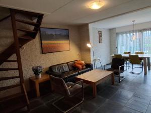 Holiday Home Gemütlicher Bungalow für 4 Personen by Interhome