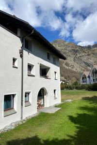 Apartment Chesa Muntanella by Interhome