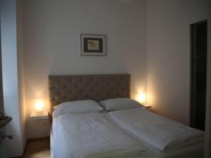 Apartment Moderne Stadtwohnung by Interhome