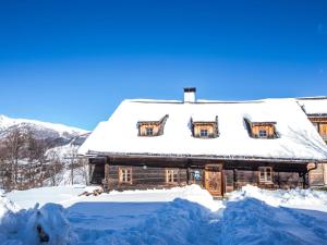 Holiday Home Napoleonvilla in Rennweg am Katschberg by Interhome