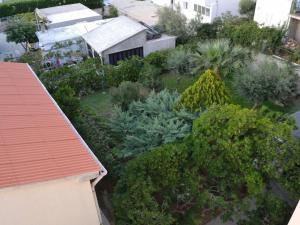 Apartment Große Ferienwohnung in Pag mit Privater Terrasse by Interhome