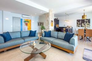 Villa Summer Wine by Villa Plus