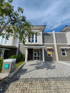 Golden Sleep Villa Tenayan Homestay Near Mal Pekanbaru