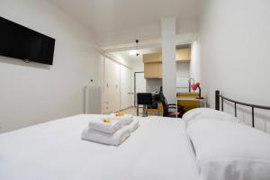 Bohemian Beehive Oasis II