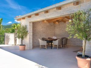 Holiday Home Villa Vespera by Interhome