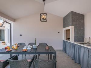 Holiday Home NaNa by Interhome