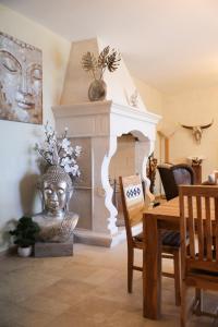 Rustic Villa Jakob with pool in Tinjan