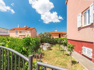 Apartment Villa Pinta mit Blick auf das Wasser by Interhome