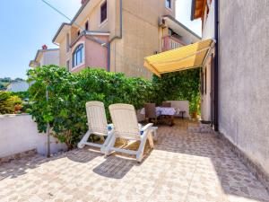 Apartment Studioapartment Meri 4 by Interhome