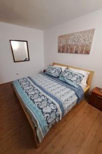 Apartment für 4 Personen - 1 Kind ca- 95 m² in Pula- Istrien - Pula und Umgebung by Interhome