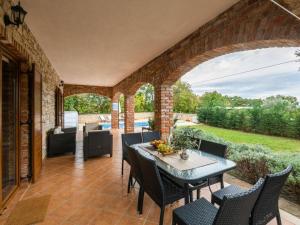 Holiday Home Villa Wish mit beheiztem Pool by Interhome