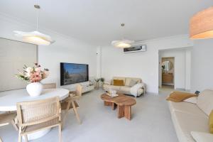 Meloneras Hills 16 With Pool by VillaGranCanaria