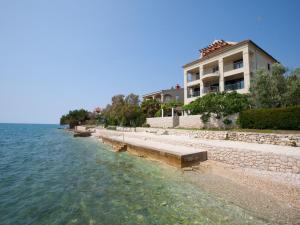 Apartment Meer Bibinje Wohnung Cint by Interhome