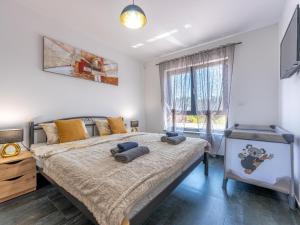 Apartment Apartment Rose mit privatem Pool by Interhome