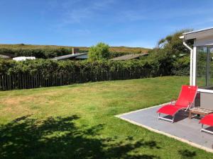 Holiday Home Schönes Ferienhaus Strandopgang in Julianadorp by Interhome