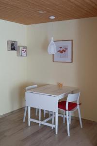 Apartment Rothorn-Center A - 1-OG- Schöpfer by Interhome