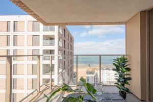 Apartment with Breathtaking Sea Views and Balcony