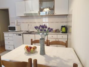 Apartment für vier Personen- mit einem Balkon by Interhome