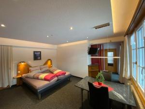 Apartment Chalet Mislin- Grindelwald direkte Bergsicht by Interhome