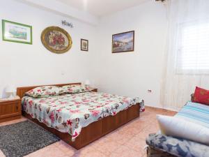 Apartment Luxory mit Meerblick by Interhome