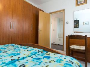 Apartment Luxory mit Meerblick by Interhome