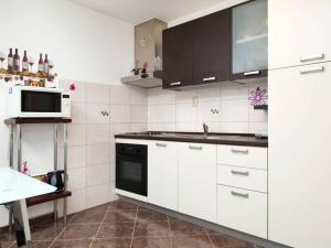 Apartment Appartement Stanić - ein Zuhause fern von zu Hause by Interhome