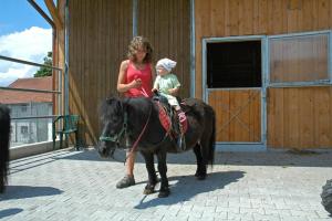 Almerhof - Waldferienhof Almer