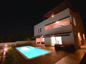 Apartment Komfortable Wohnung mit privatem Jacuzzi by Interhome