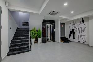 Super Townhouse Global Village Tech Park Near Kengeri Bus Terminal Metro Station