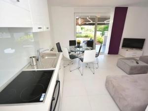 Apartment Wohnung 2 mit Schwimmbad und Garten by Interhome