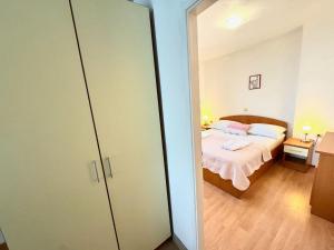 Apartment Angenehme Wohnung in Komarna mit privatem Parkplatz by Interhome