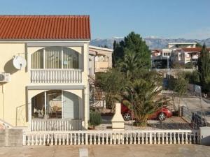 Holiday Home Haus Annabel by Interhome