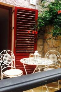 Apartment Studio mit Terrasse by Interhome