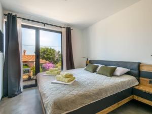 Holiday Home in Vintijan mit Privatem Pool by Interhome