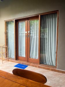 Private Room In Villa Near Ubud Monkey Forest and Tegenungan Waterfall