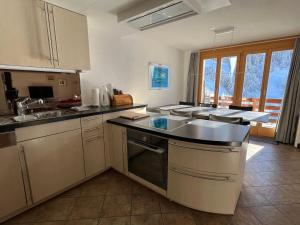 Apartment Pfingstweidli 6 Bett Wohnung by Interhome