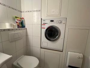 Apartment Pfingstweidli 6 Bett Wohnung by Interhome