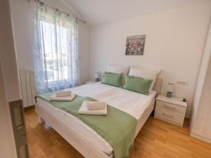 Holiday Home Villa Tonka by Interhome