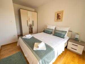 Holiday Home Villa Tonka by Interhome