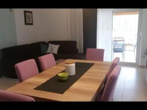 Apartment Charmante Hütte mit Grill und Garten by Interhome