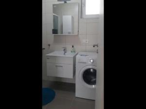 Apartment Charmante Hütte mit Grill und Garten by Interhome