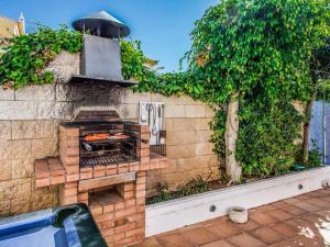 Holiday Home Chalet Villa Oceano mit privatem Pool by Interhome