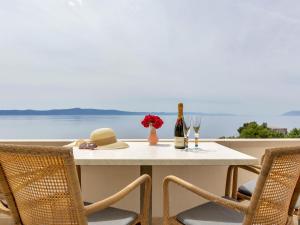 Apartment Wohnung in Drašnice mit Schönem Garten by Interhome