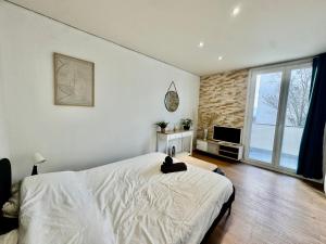 Studio lumineux avec balcon - Calme et idéal