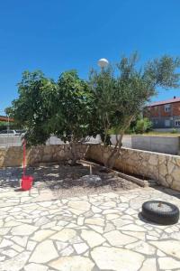 Apartment Charmante- sonnige Ferienwohnung by Interhome