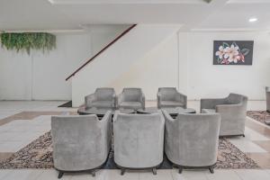 Collection O near Harbour Bay Mall formerly Kansa Hotel