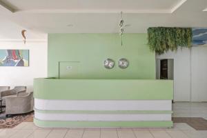 Collection O near Harbour Bay Mall formerly Kansa Hotel