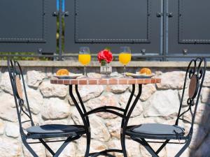 Holiday Home Steinvilla Margaret mit Pool und besonderem Flair by Interhome