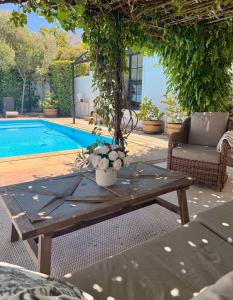Elevené - one bedroom cottage with private pool